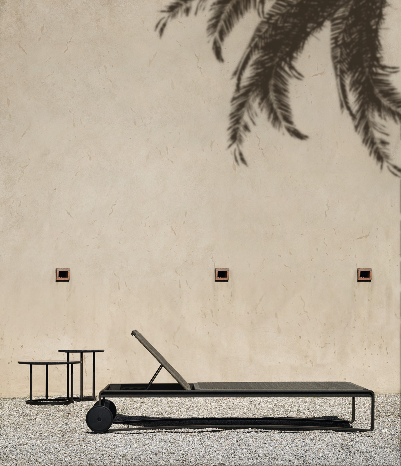 Molteni&C Guell Chaise Lounge, view 4