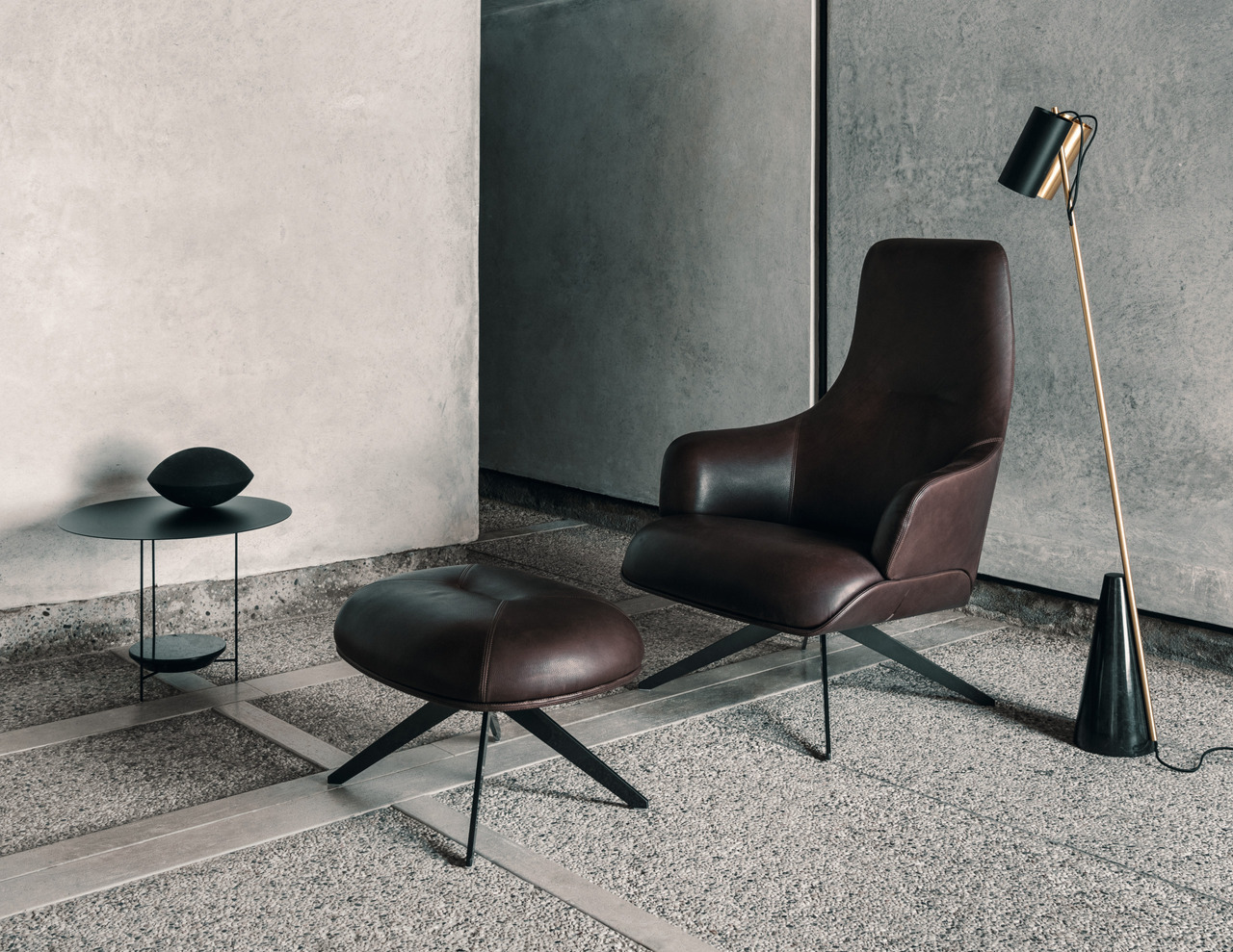 Molteni&C Kensington Armchair, view 3