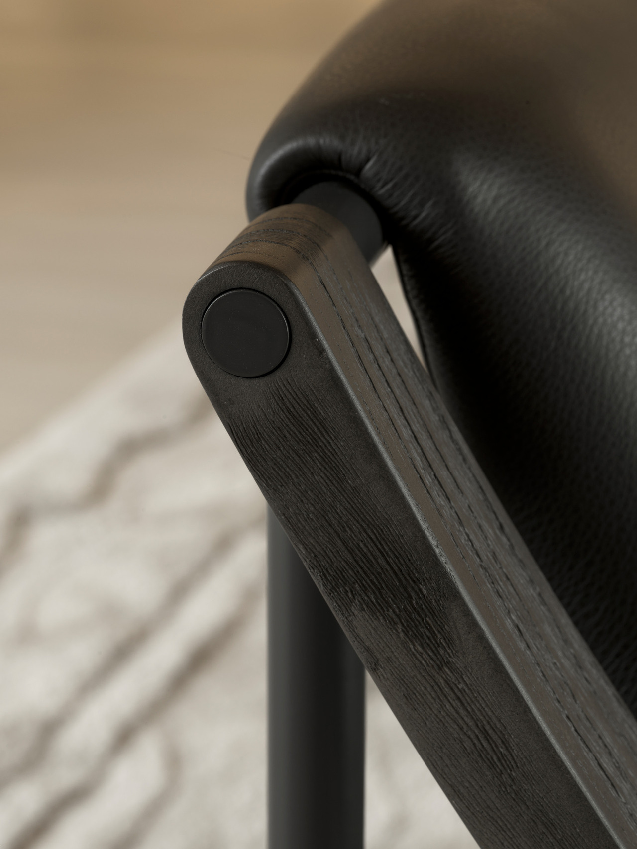 Molteni&C Lia Armchair, view 2
