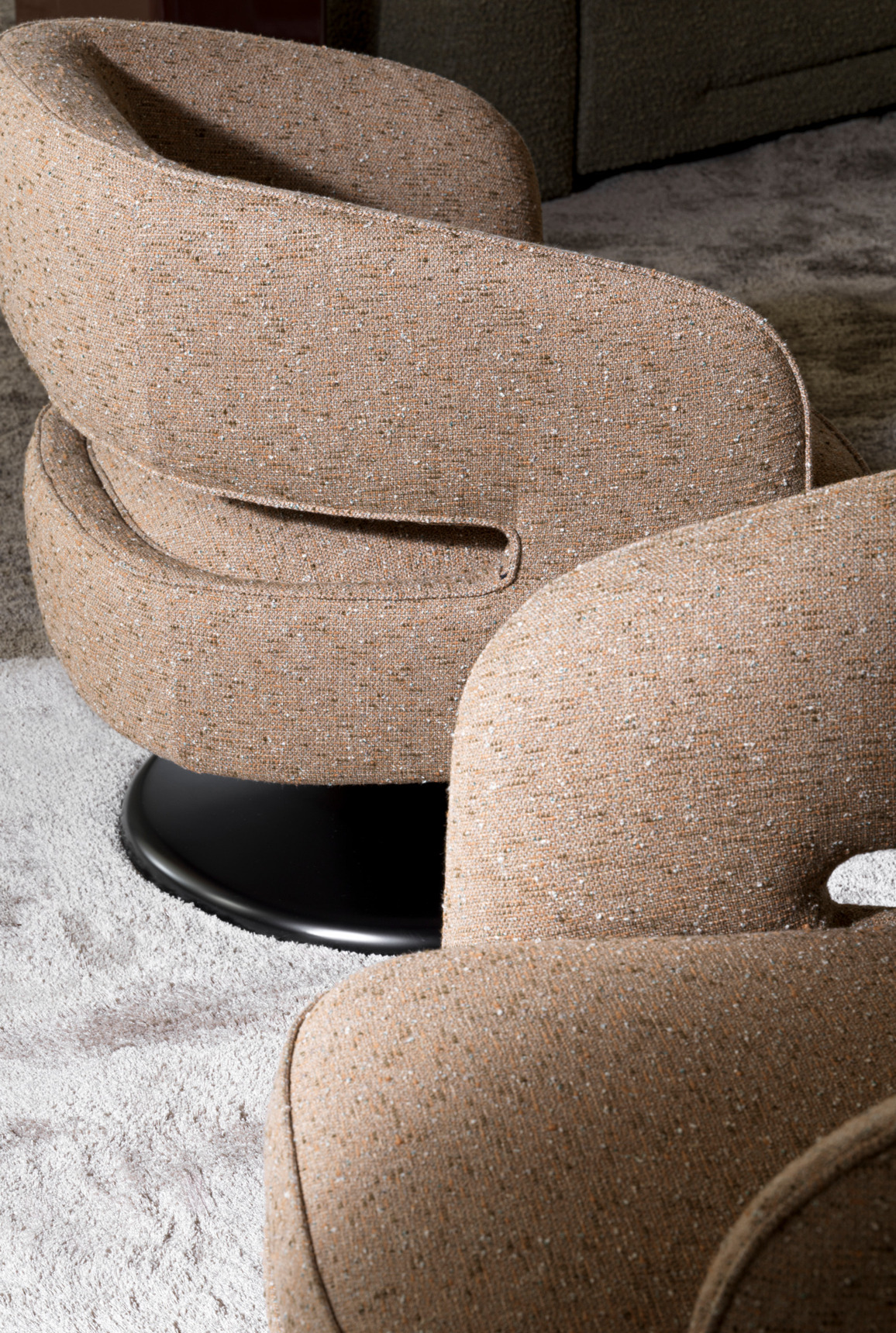 Molteni&C Linea Armchair, view 2