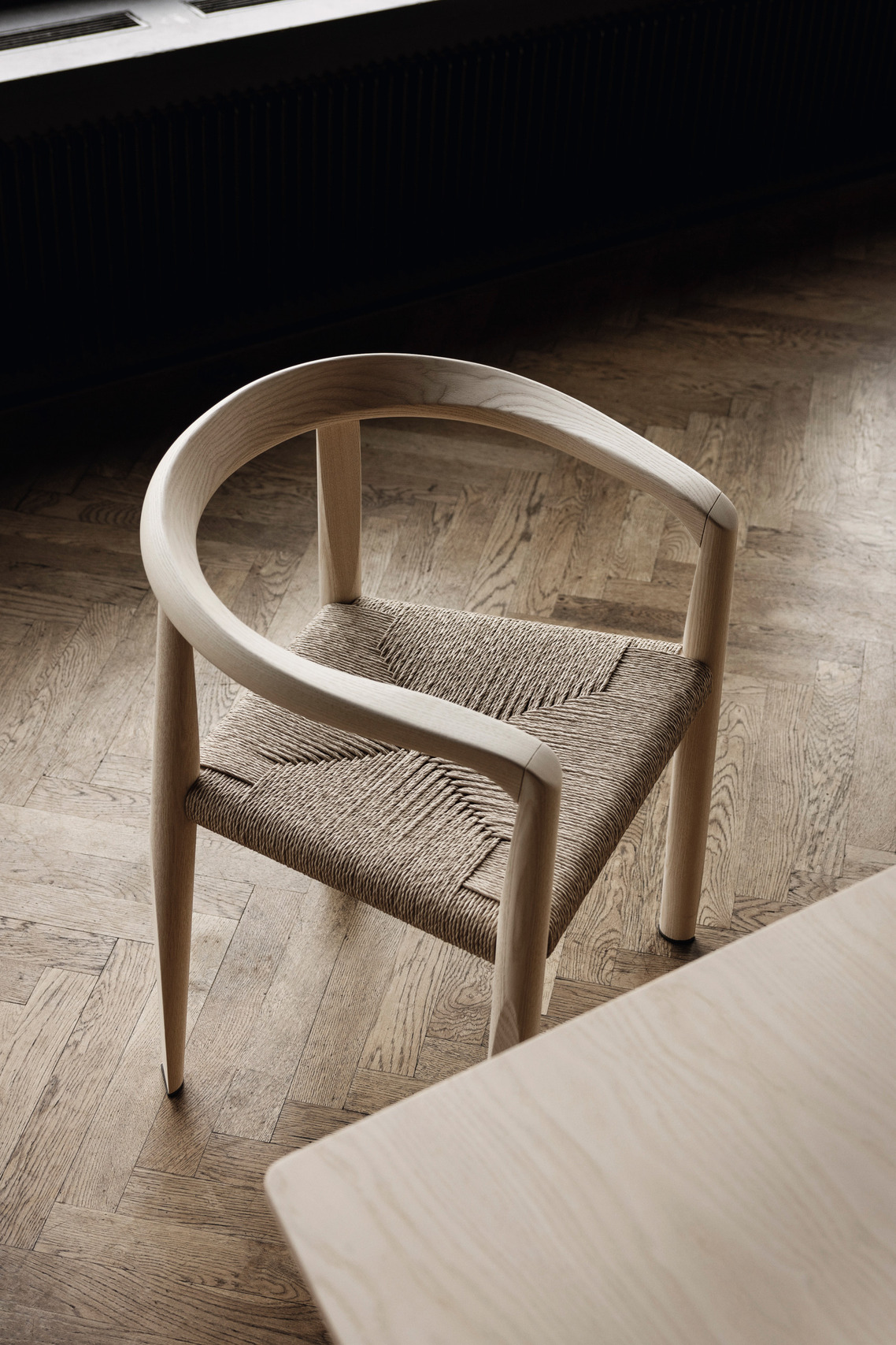 Molteni&C MHC.3 Miss Chair, view 2