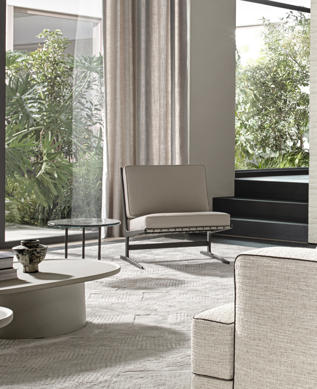Molteni&C Paula Armchair, view 4