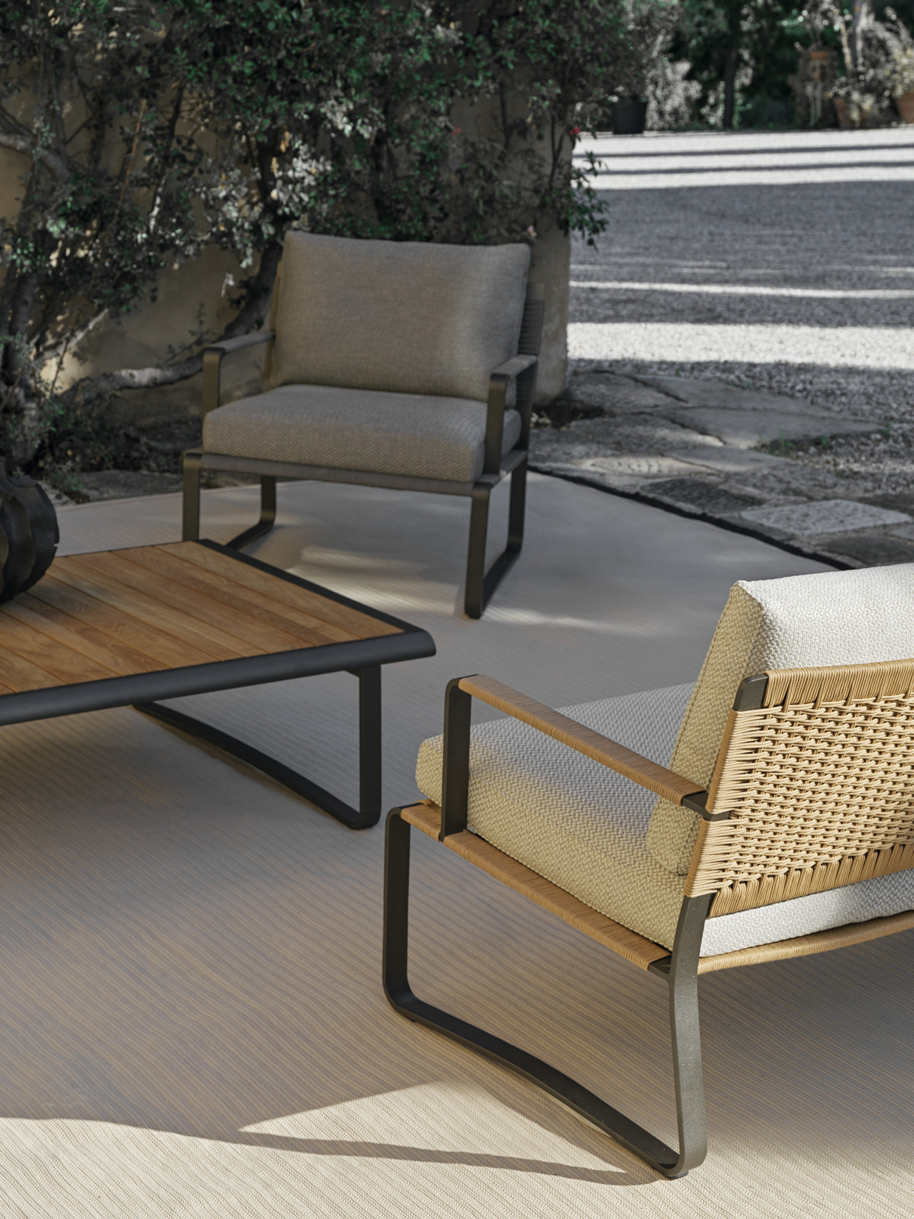 Molteni&C Phoenix Outdoor Coffee Table, view 2