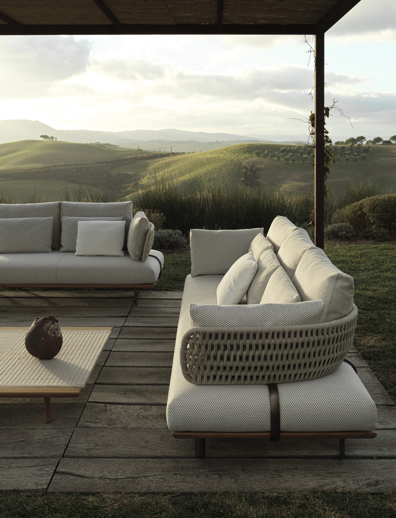 Molteni&C Sway Outdoor Sofa, view 2
