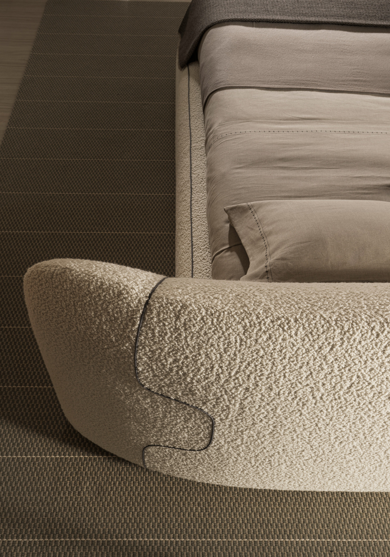 Molteni&C Theo Bed, view 3