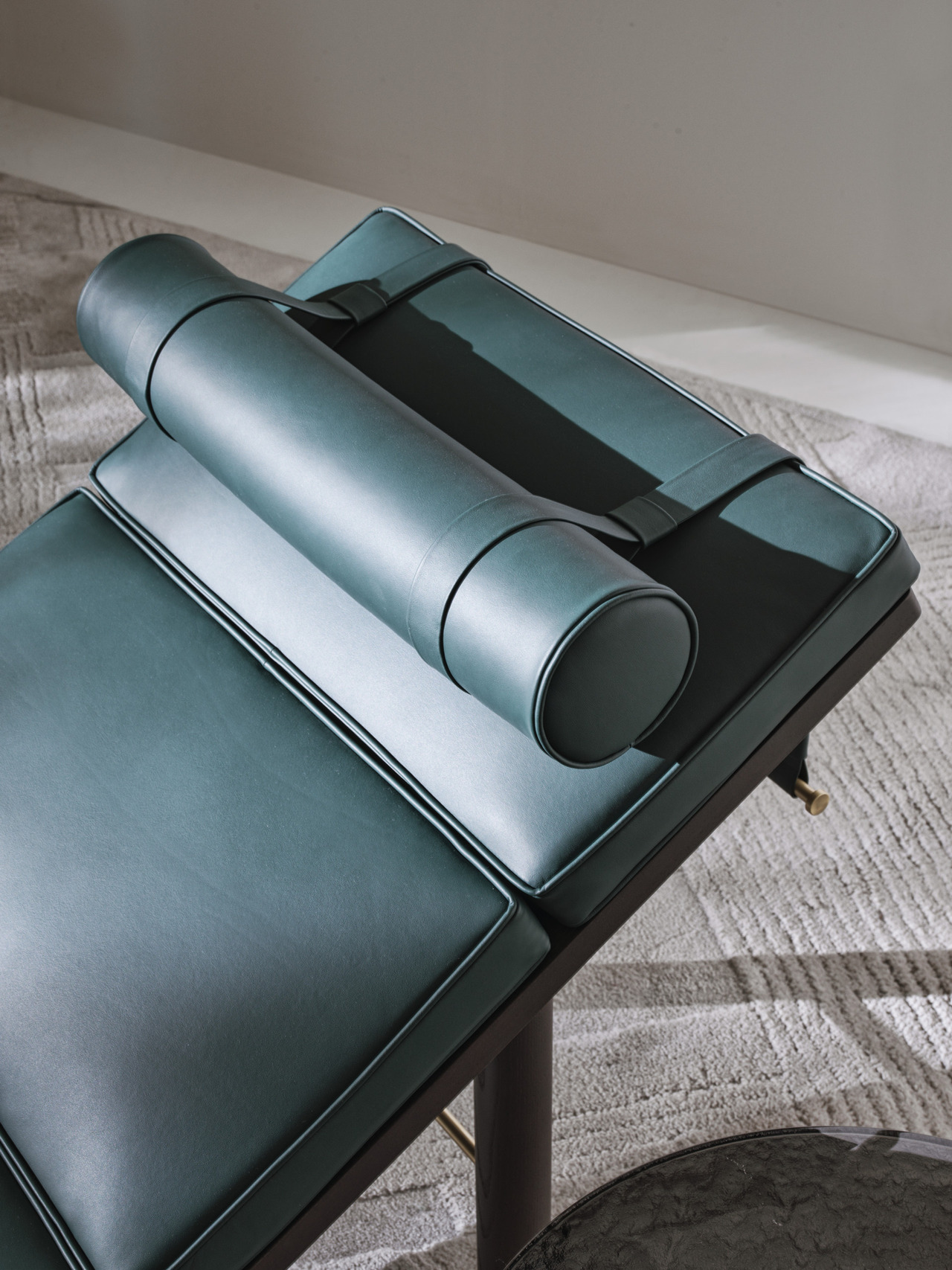 Molteni&C Tuscany Lounge Chair, view 2