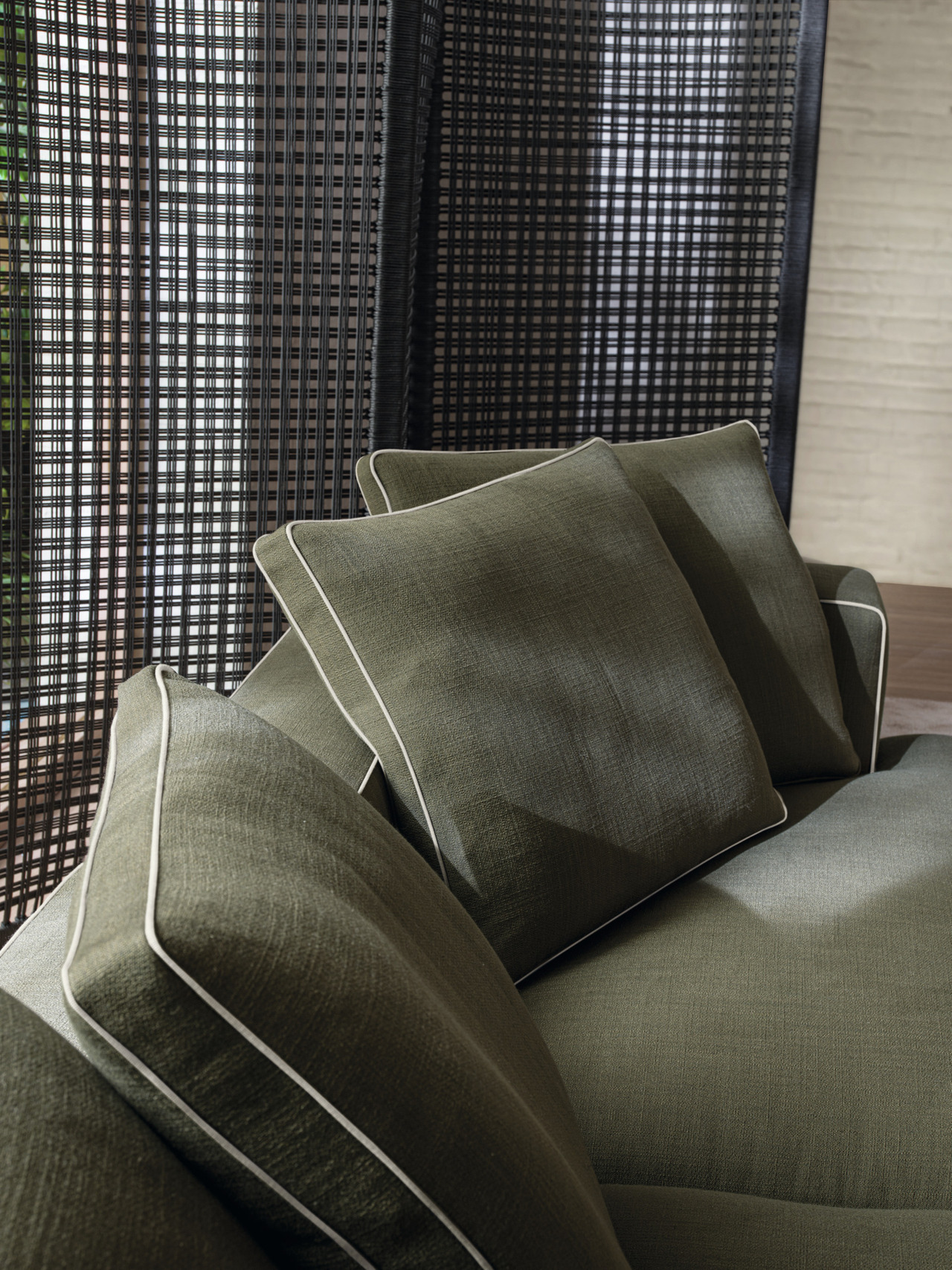 Molteni&C Ueno Outdoor Screen, view 2