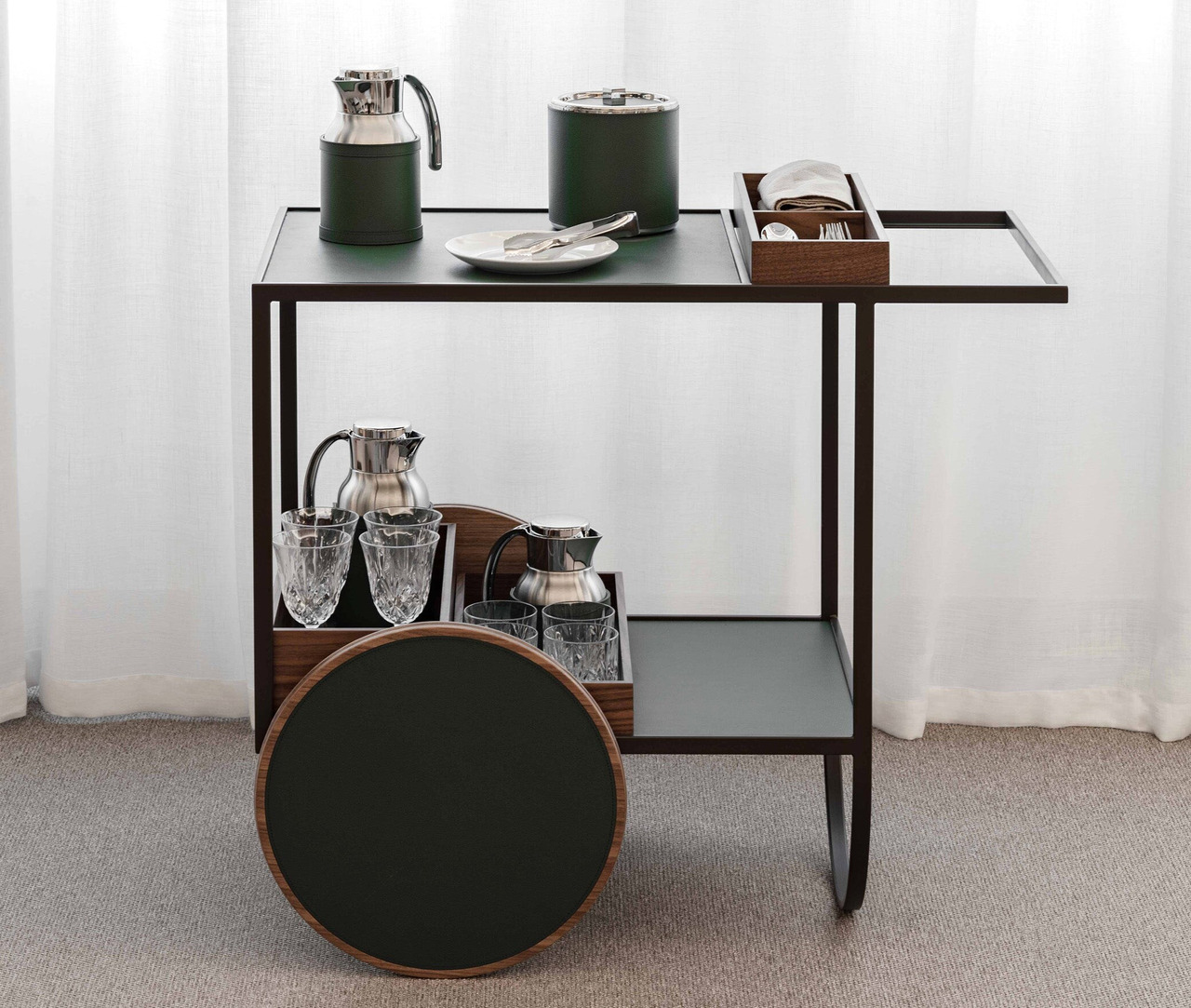Magenta Serving Trolley by Pinetti, view 7