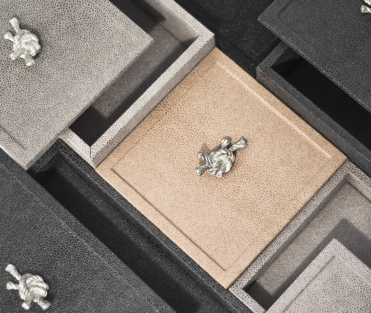 Square Thalia Box, view 5