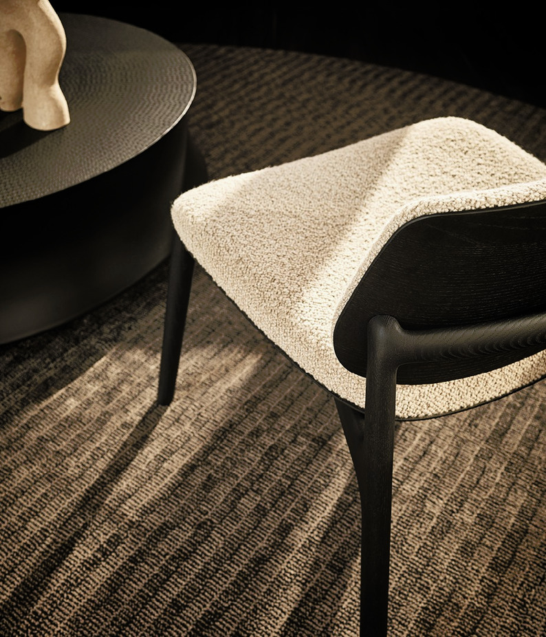 Curve Armchair, view 8