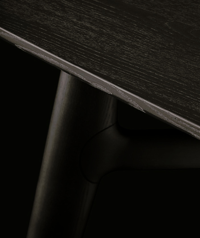 Curve Table, view 8