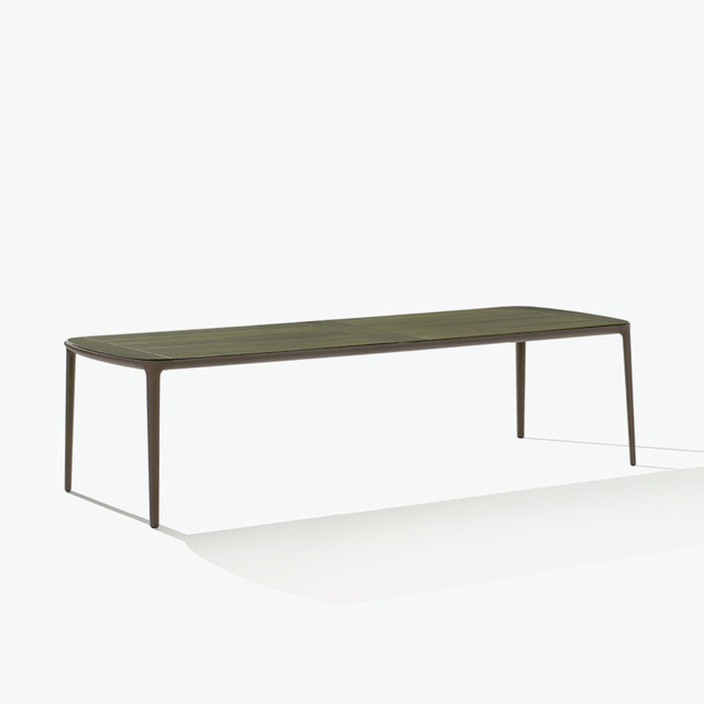 Henry Outdoor Table
