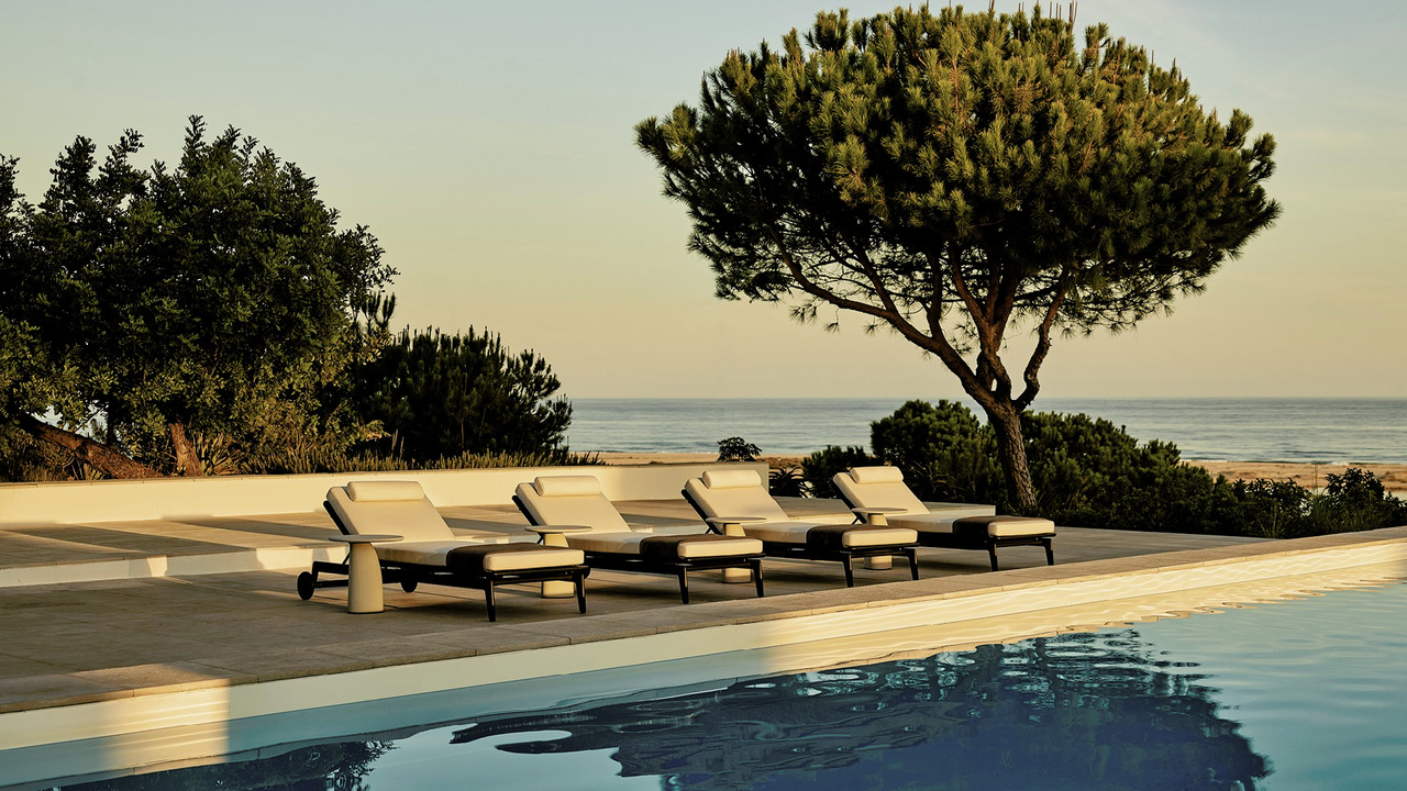 Magnolia Chaise Lounge, view 6