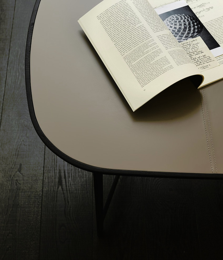Mathieu Desk, view 6