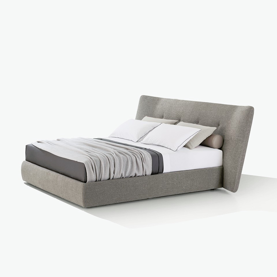 Rever Bed by Poliform, view 4