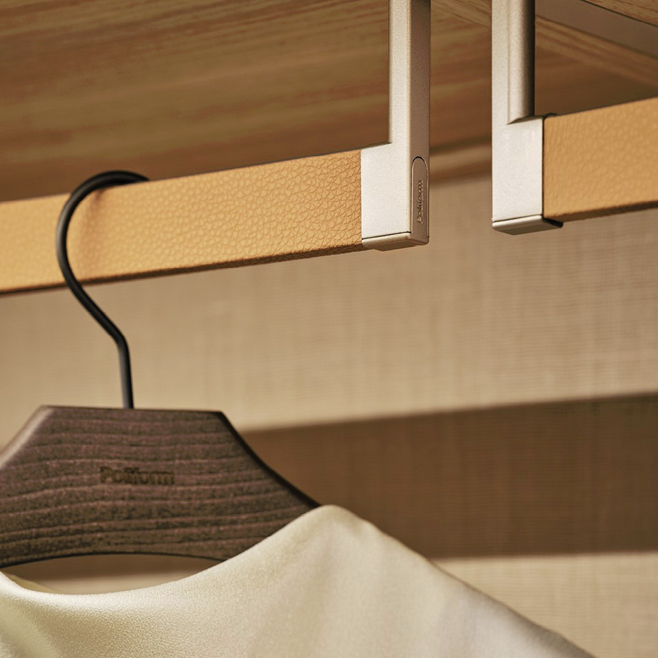 Senzafine Walk-In Closet System, view 2