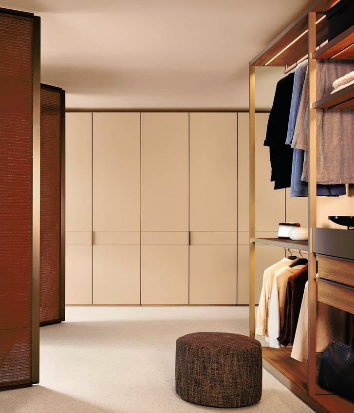 Senzafine Wardrobe, view 13