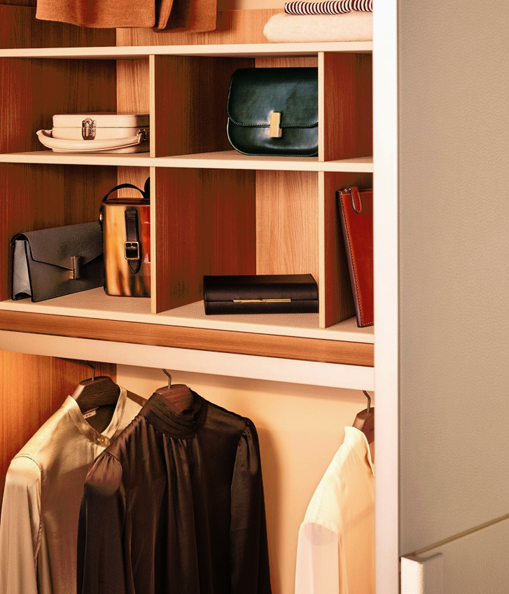 Senzafine Wardrobe, view 15