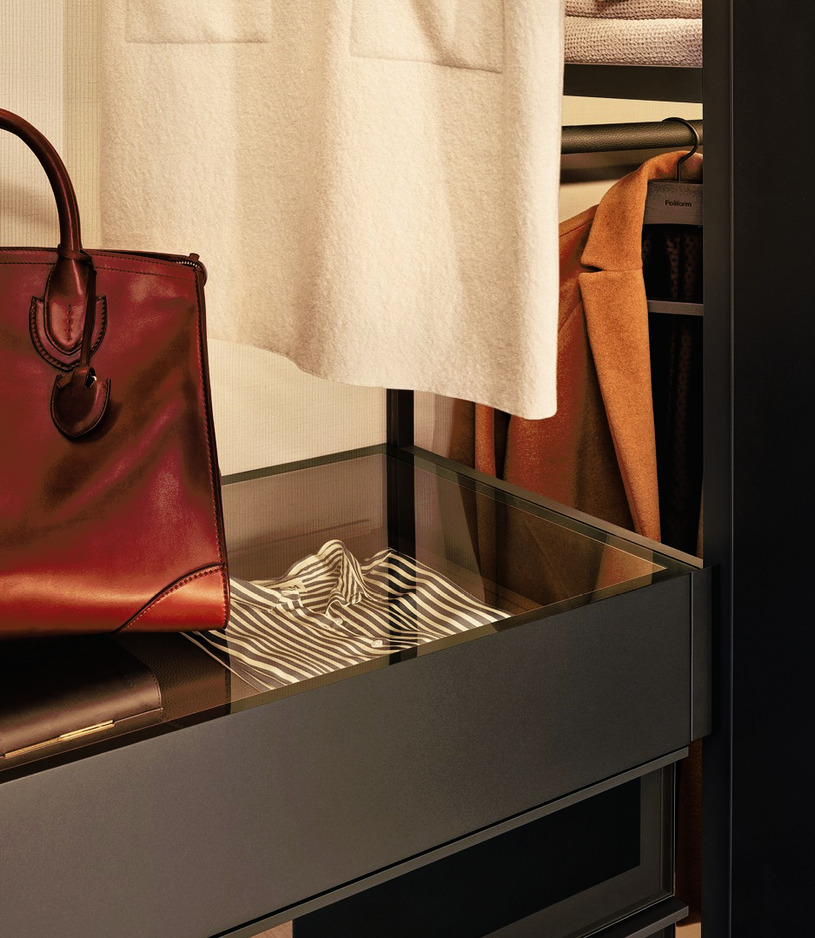 Senzafine Wardrobe, view 19