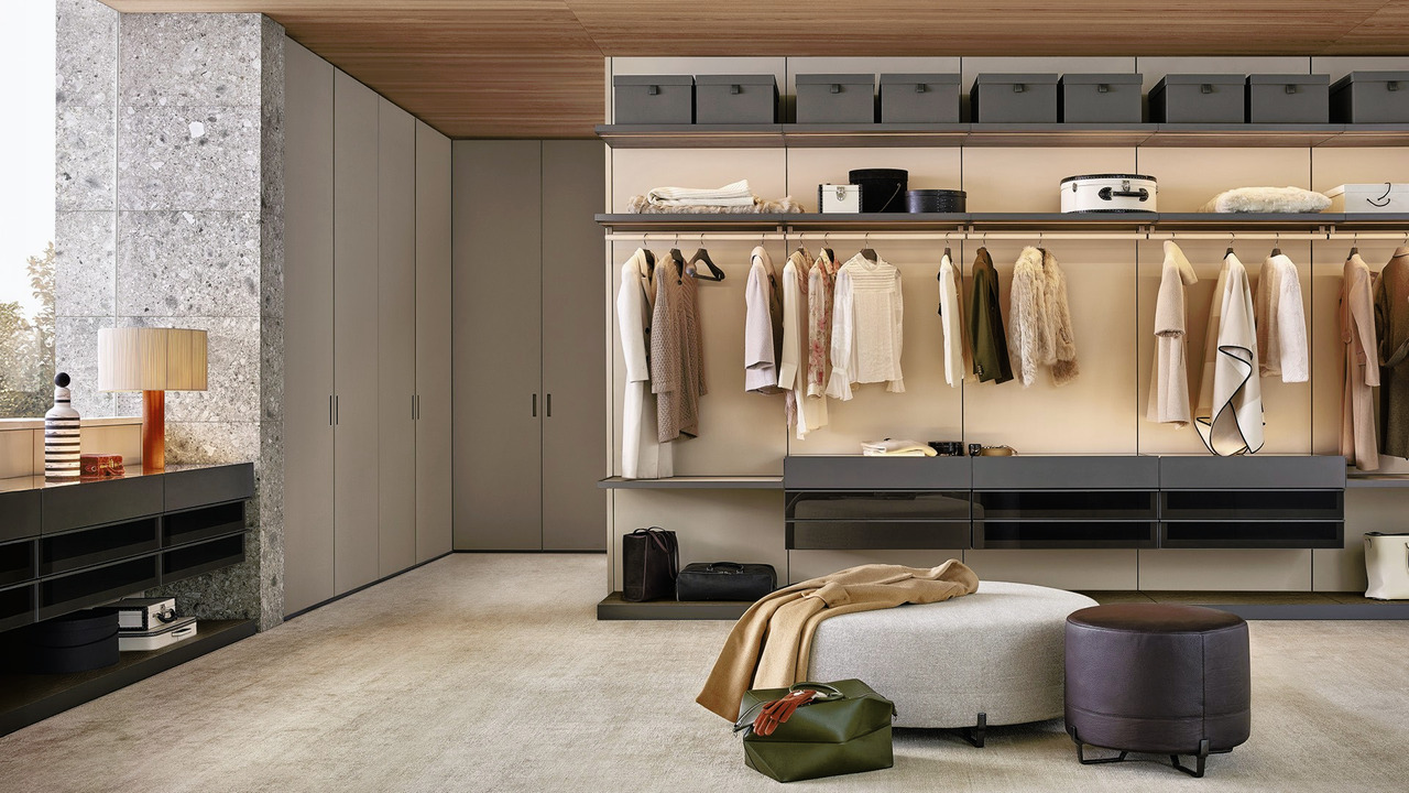Ubik Walk-In Wardrobe, view 4