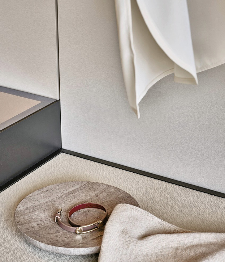 Ubik Walk-In Wardrobe, view 8