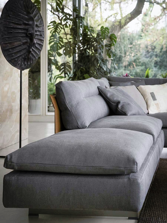GranTorino Sofa by Poltrona Frau, view 4
