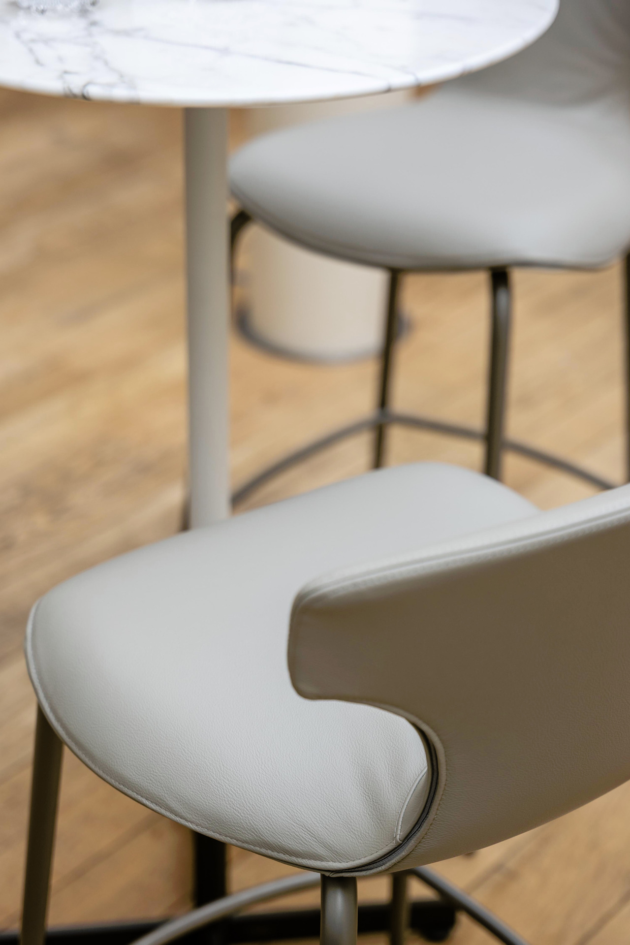 Montera Mas Stool, view 4