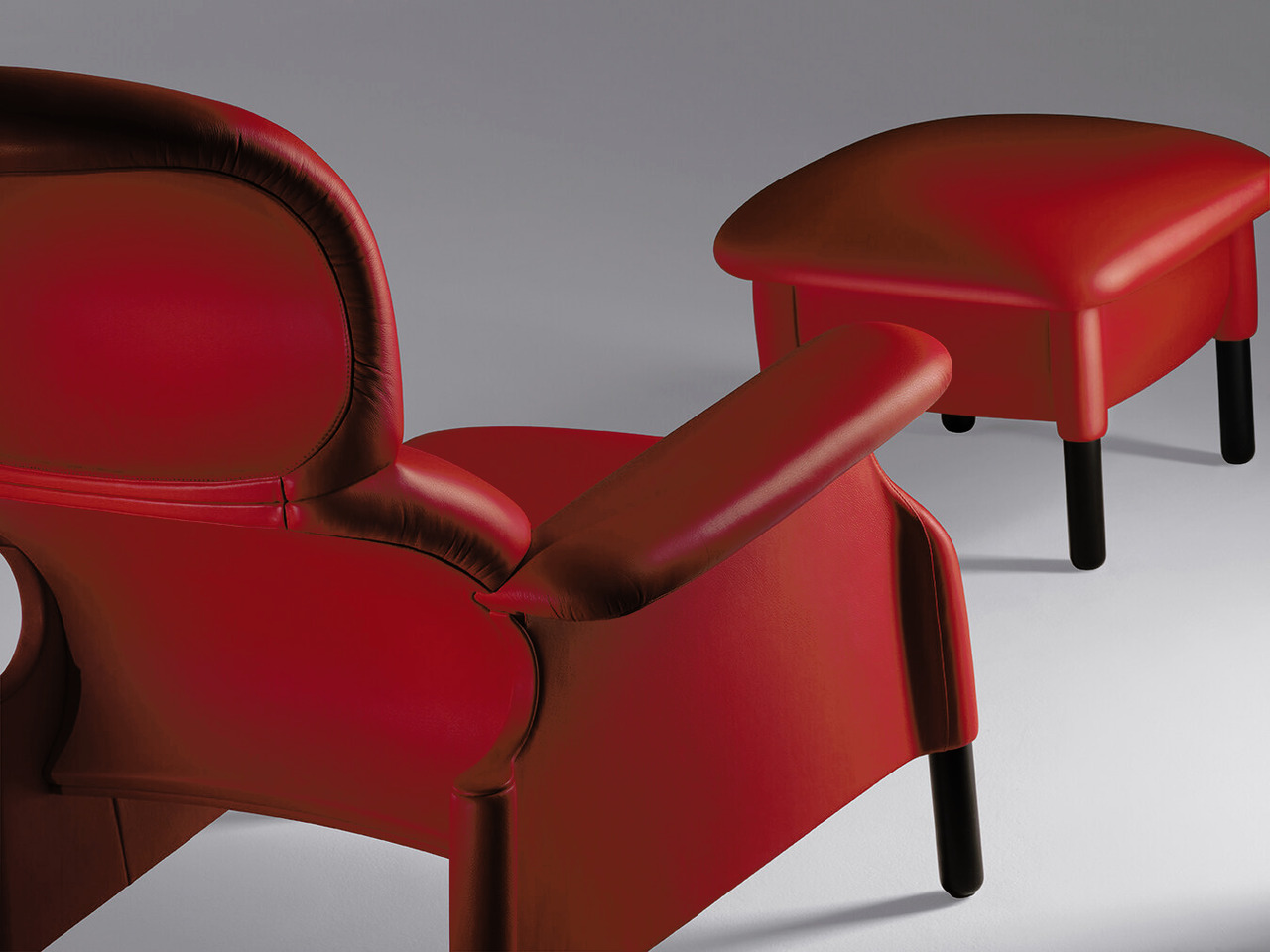 Sanluca Armchair by Poltrona Frau, view 3