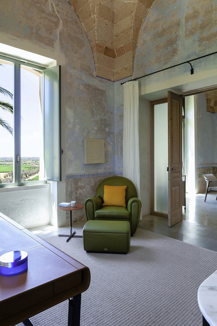 Vanity Fair XC Armchair, view 4