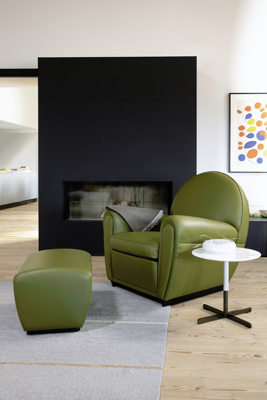 Vanity Fair XC Armchair by Poltrona Frau, view 4