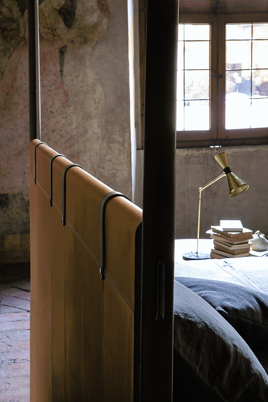 Volare Four-Poster Bed, view 4