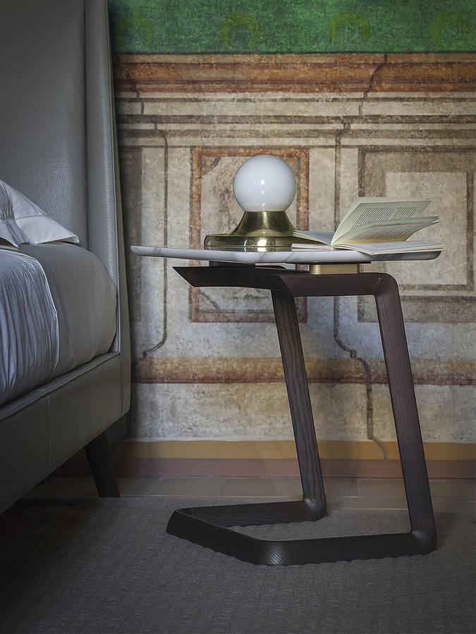 Fidelio Coffee Table, view 5