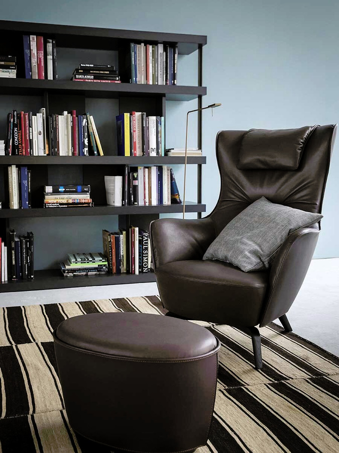 Mamy Blue Ottoman, view 5