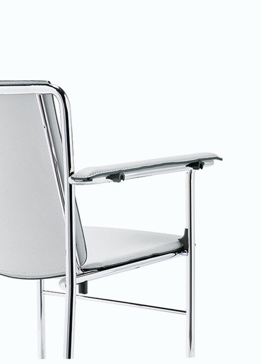Movie Chair by Poltrona Frau, view 4