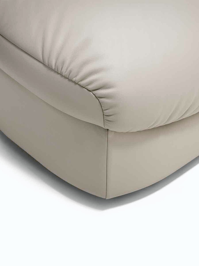 Parka Pouf, view 4