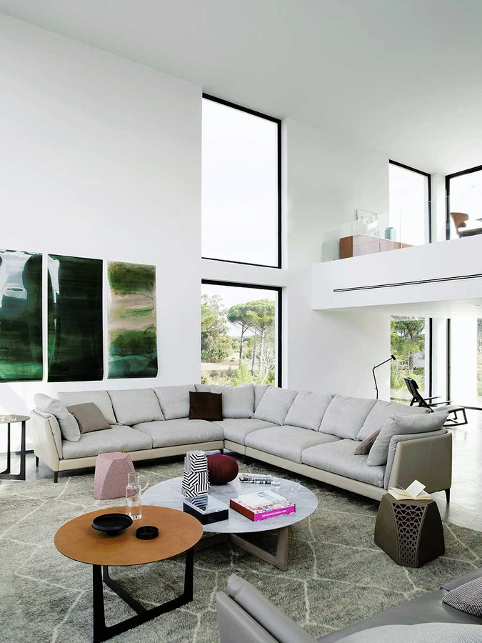 Bretagne Sofa, view 5