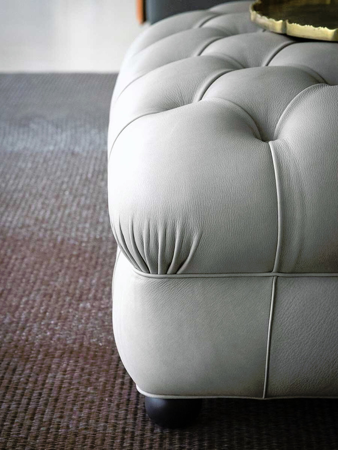 Chester One Sofa by Poltrona Frau, view 5