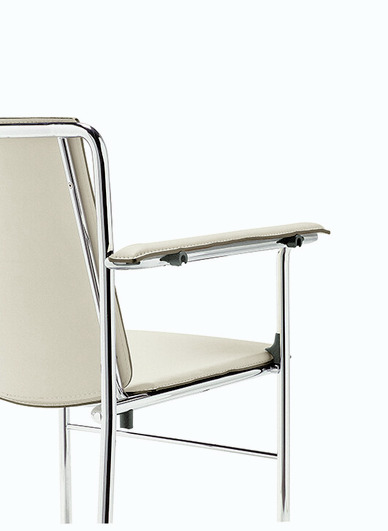 Movie Chair by Poltrona Frau, view 5