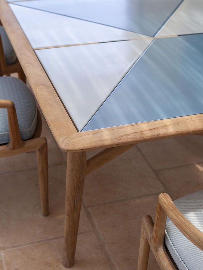 The Secret Garden Dining Table by Poltrona Frau, view 6