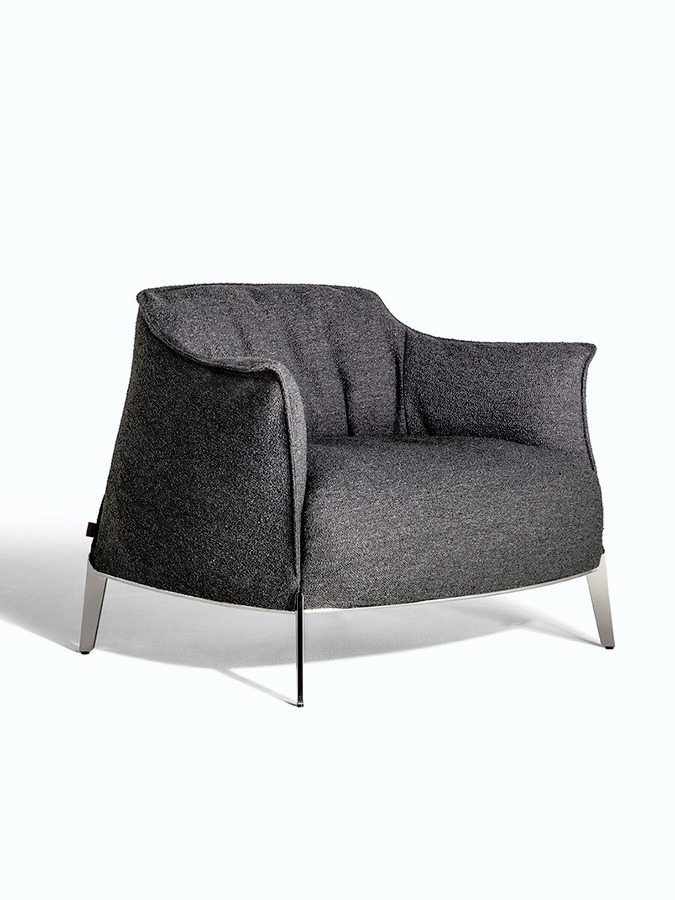 Archibald Gran Comfort Armchair, view 5