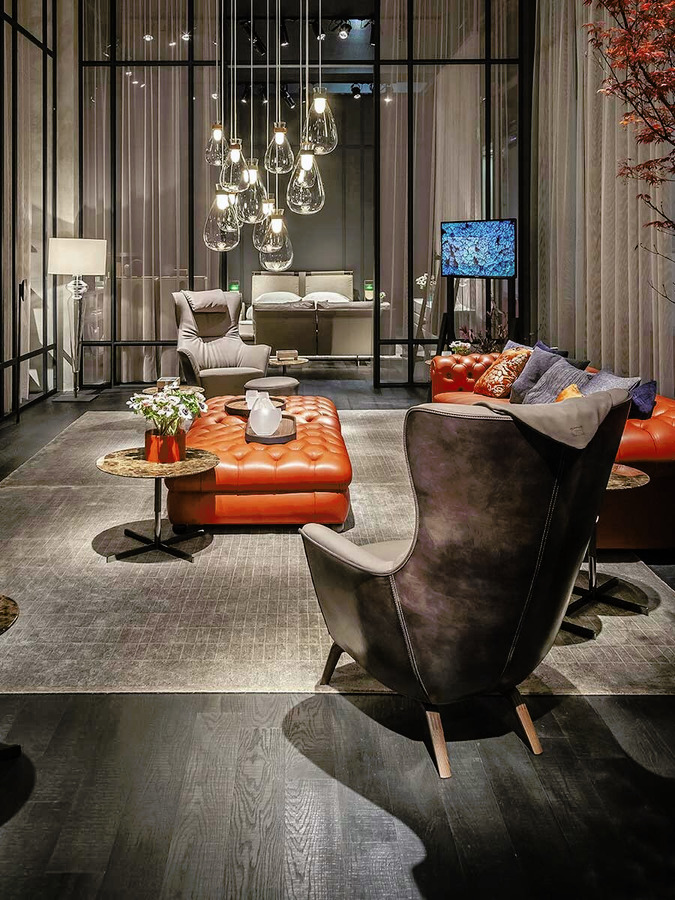 Chester One Sofa by Poltrona Frau, view 6