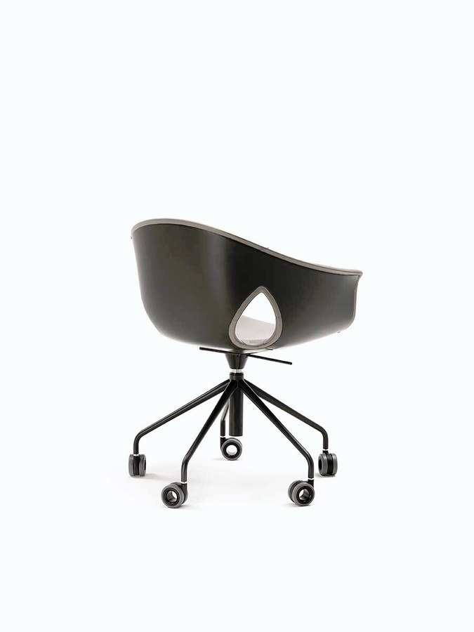 Ginger Ale Armchair by Poltrona Frau, view 6