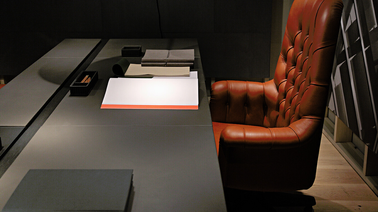 Jobs Desks by Poltrona Frau, view 7