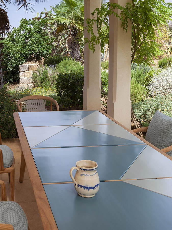 The Secret Garden Dining Table by Poltrona Frau, view 7