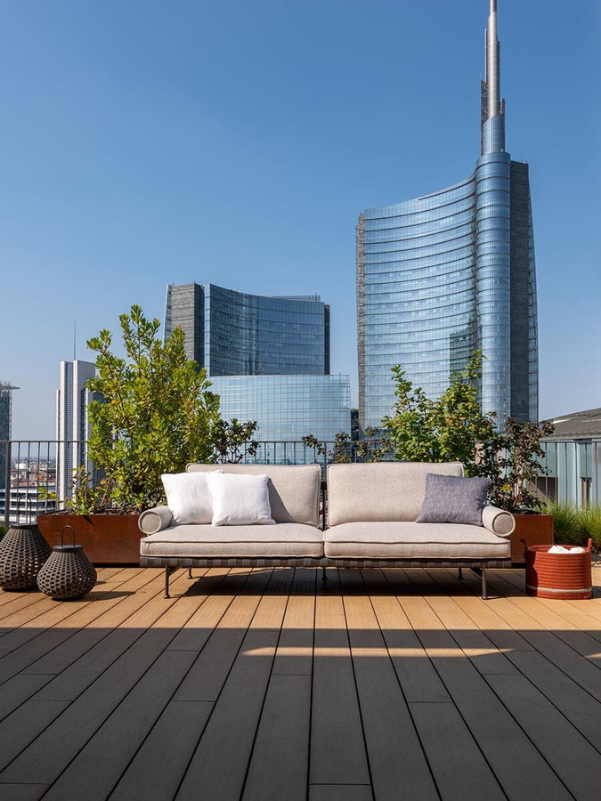 Souvenir d'Italie Outdoor Sofa, view 8