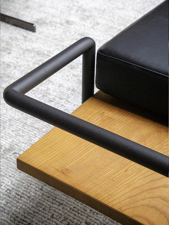 T904 Bench, view 8
