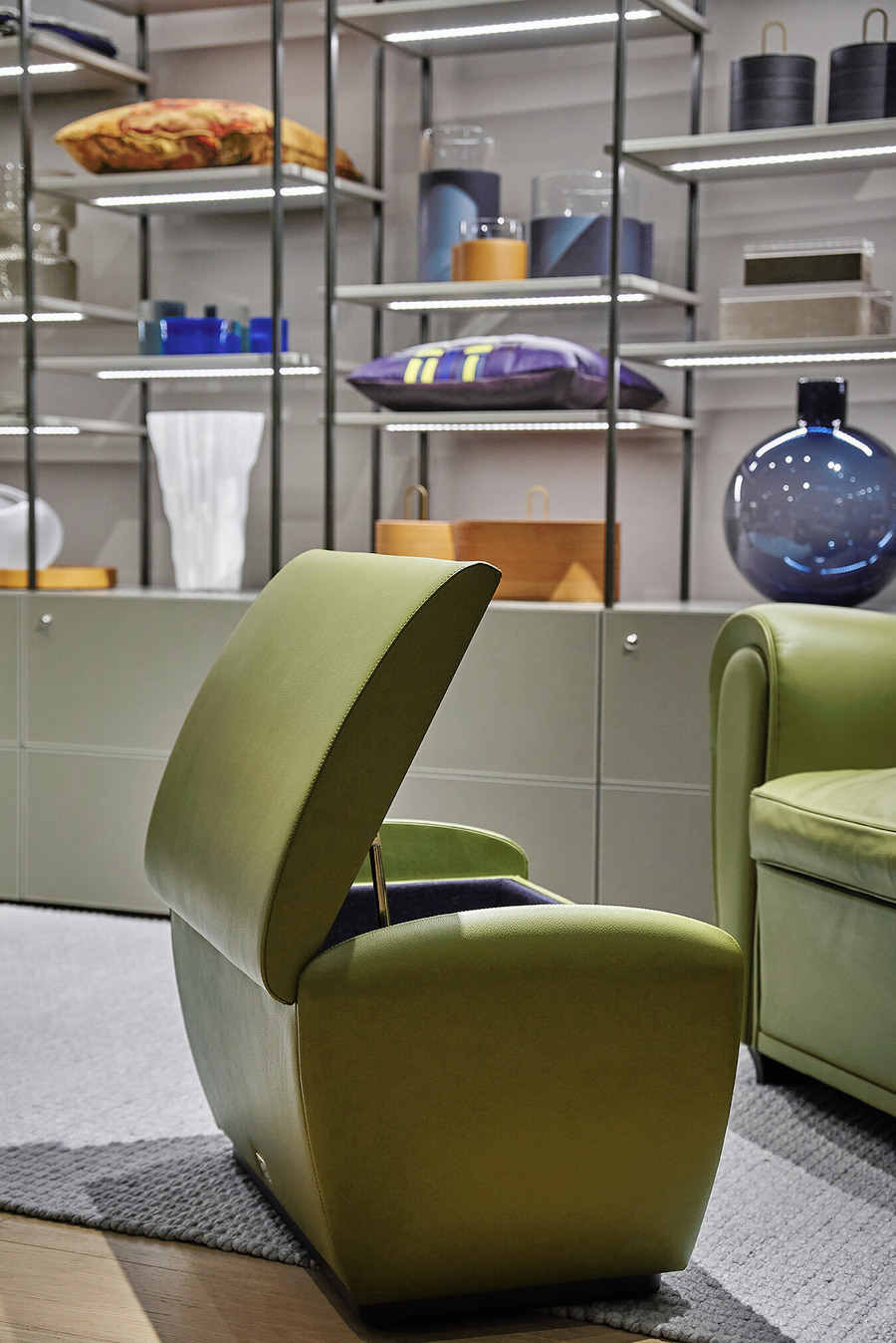 Vanity Fair XC Armchair by Poltrona Frau, view 8