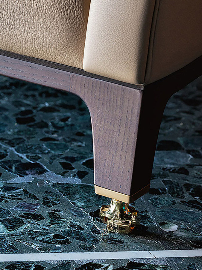 2019 Armchair, view 7