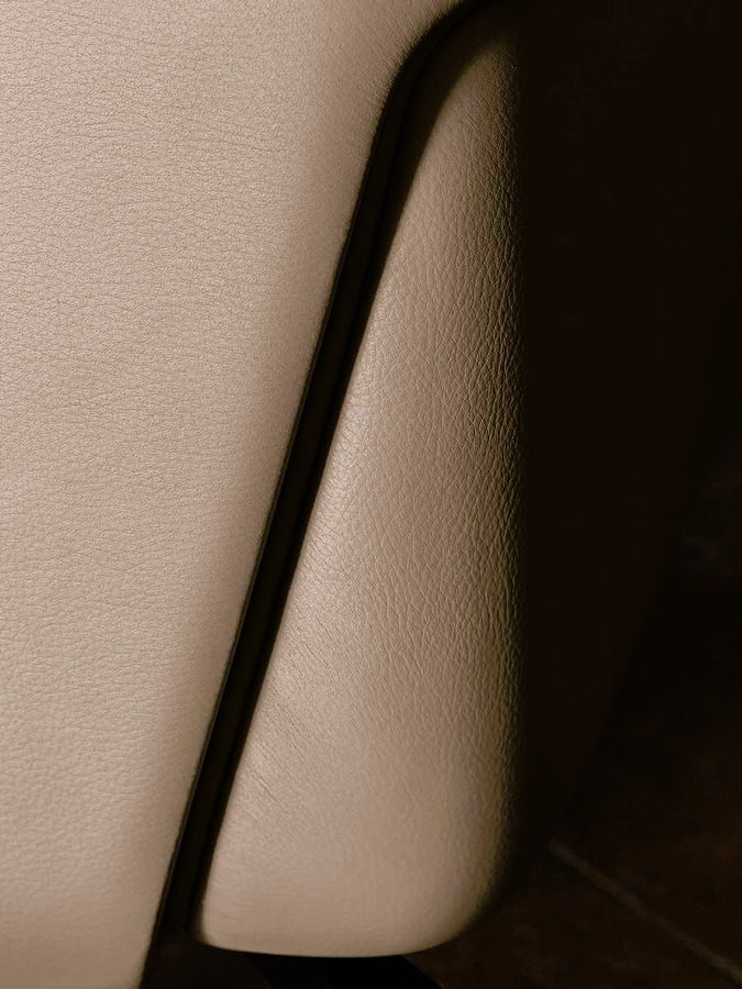 Coupè, view 7