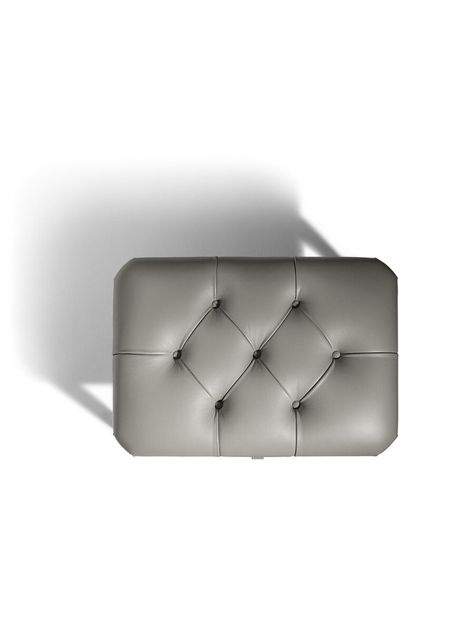 Glenn Sofa by Poltrona Frau, view 8